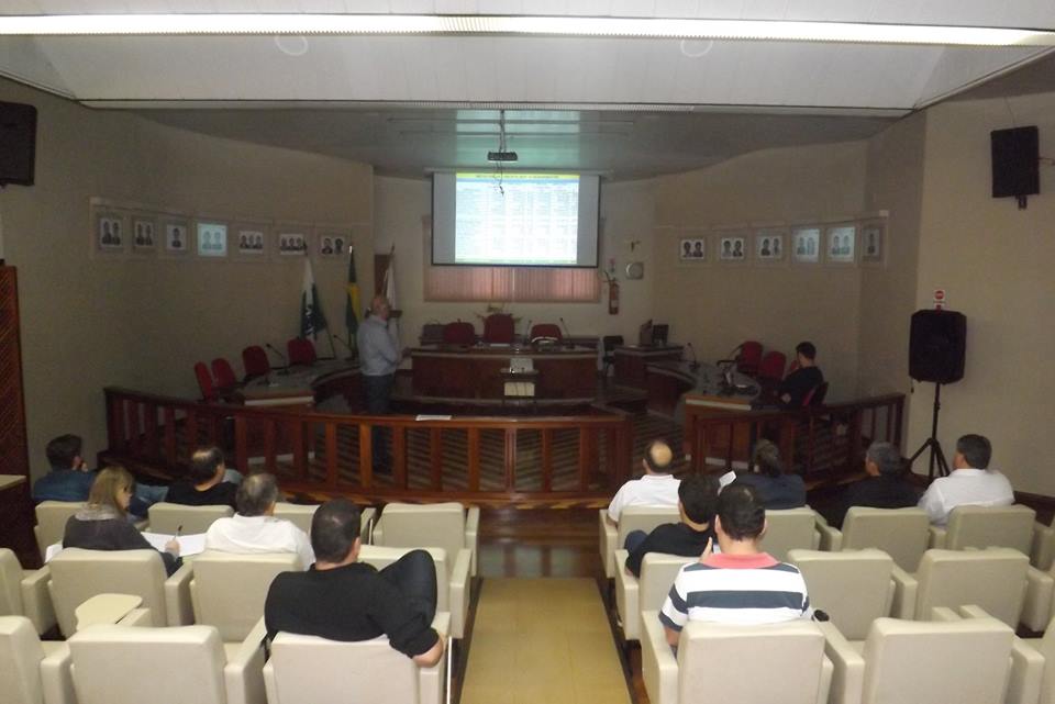 Prefeitura realizou Audiência Pública no plenário da Câmara